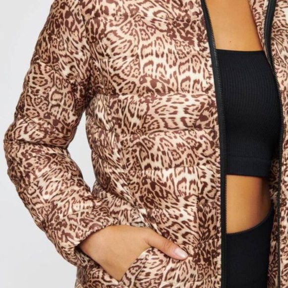NWT New Dynamite Leopard Packable Puffer size small - Picture 3 of 6